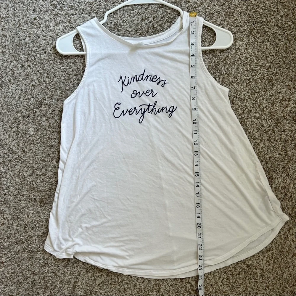 🦋 Old Navy Kindness over Everything White Sleeveless Tee Tank Top Summer Casual